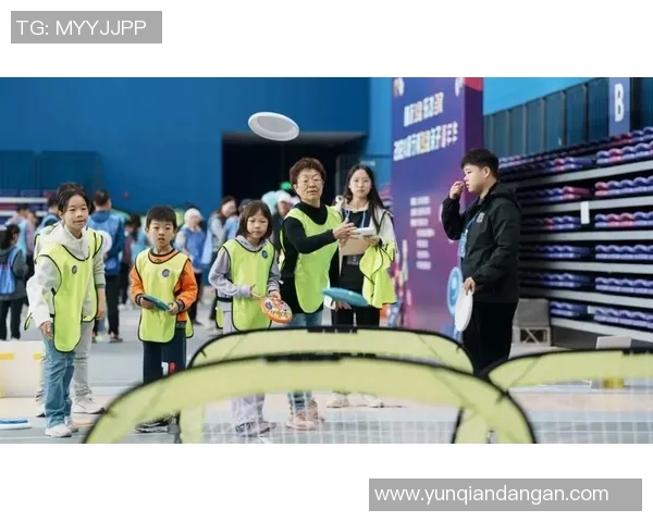 成都飞盘队个人能力提升之路引发热议与关注